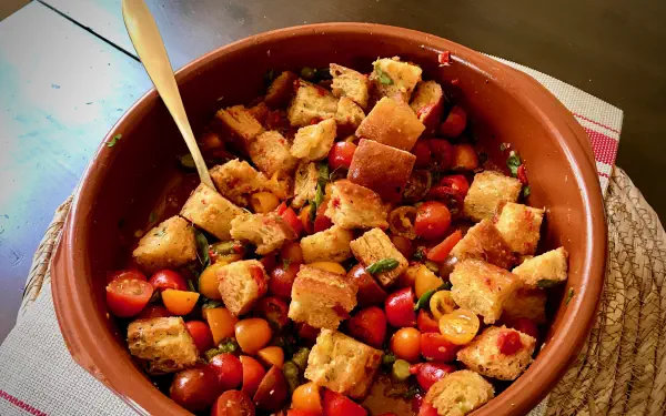 Scrumptious & Easy to Make Tuscan Salad